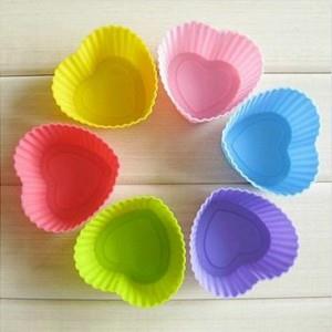 DIY Silicone Bake Cake Mold-Heart (6 pcs) DIY Silicone Bake Cake Mold-Heart (6 pcs)