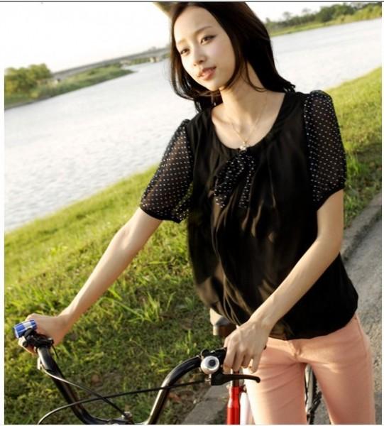 Elegant Ribbon Dot-dot Blouse (Black) Elegant Ribbon Dot-dot Blouse (Black)