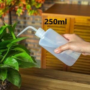 For plant~Sharp Tip Squeeze Type Watering Bottle (250ml) For plant~Sharp Tip Squeeze Type Watering Bottle (250ml)