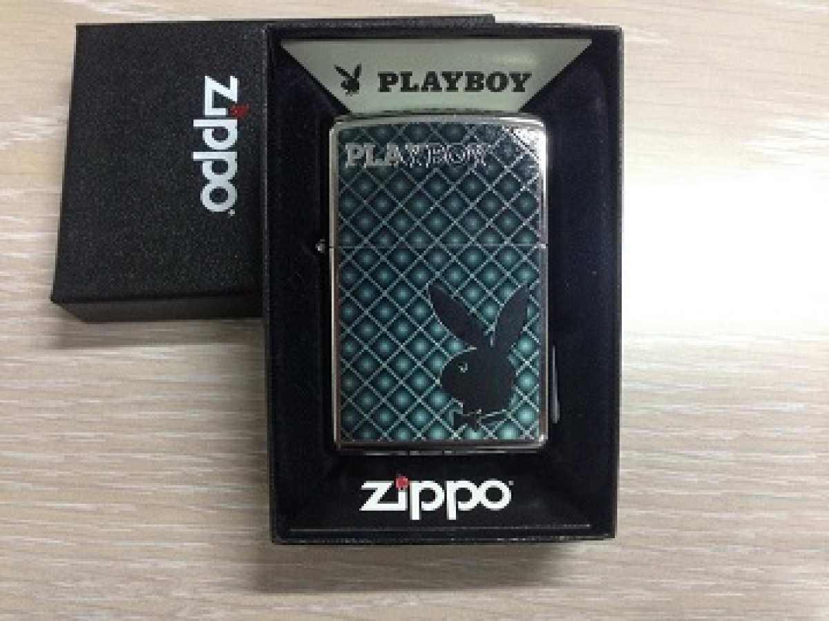 Zippo Pocket Lighter 250 Playboy Zippo Pocket Lighter 250 Playboy