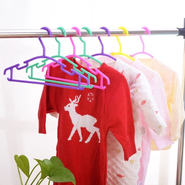10pcs Durable Hanger Baby Cloth Plastic Clothes Rack Anti-Slip Clothing Childr