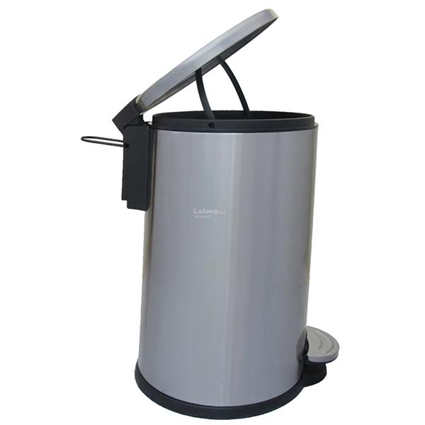 stainless steel dustbin with pedal