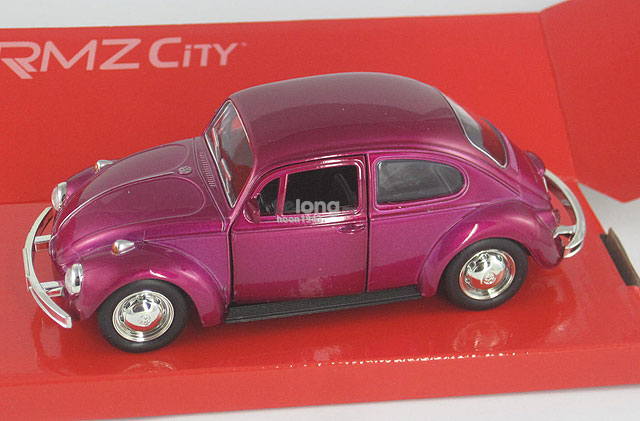 1967 Volkswagen Beetle 1/36 diecast car - metallic pink