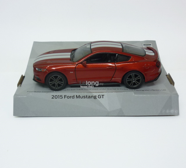 2015 FORD MUSTANG GT w/ Racing Stripe Diecast Model Car