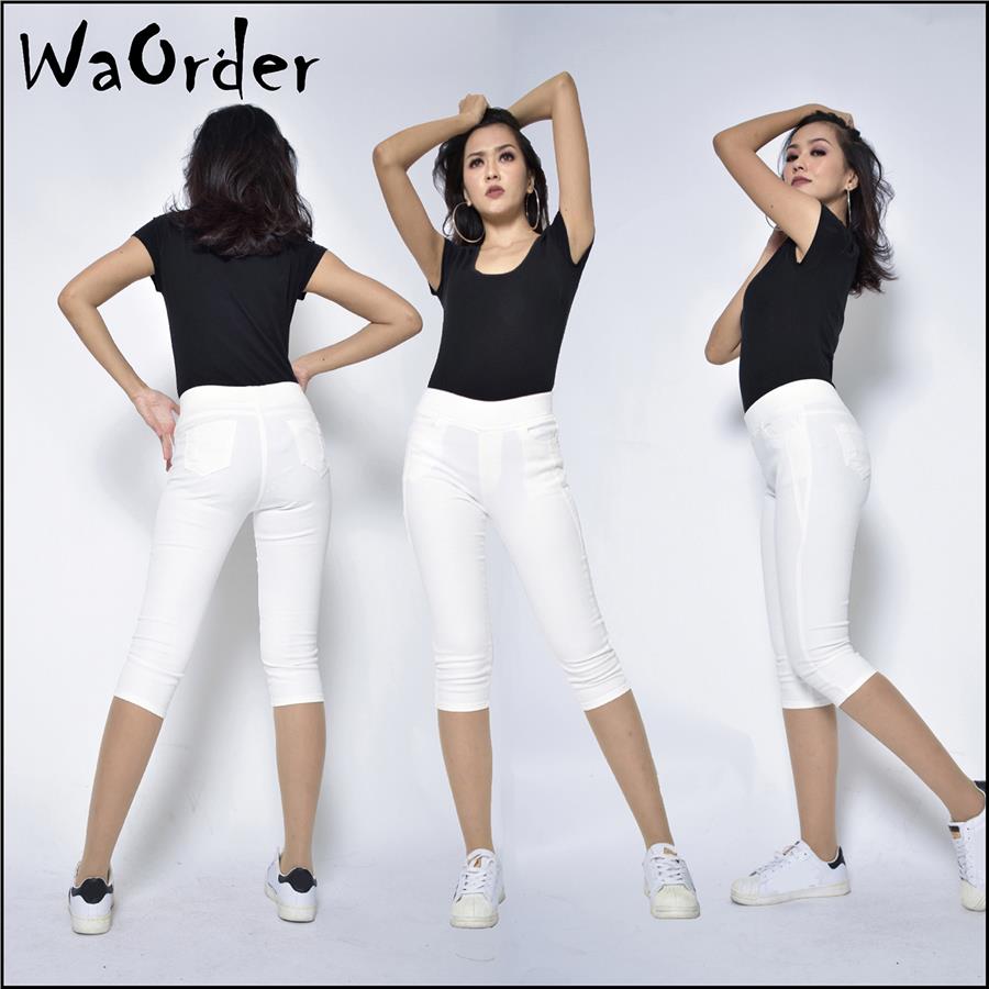 three quarter white jeans