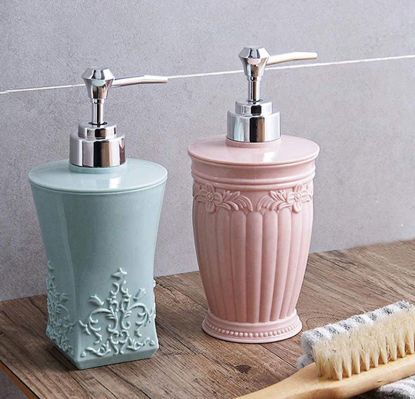 Download 400ml Classical Soap Shampoo Dispe (end 12/18/2021 12:00 AM) Yellowimages Mockups