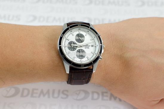 casio efr 526l