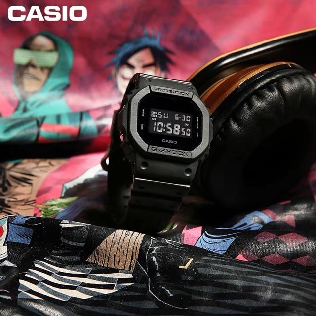 g shock with headphones