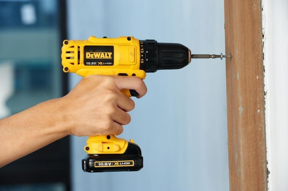 DCD700C2 + DCB125 DEWALT 10.8V LI-I (end 12/18/2019 9:15 PM)