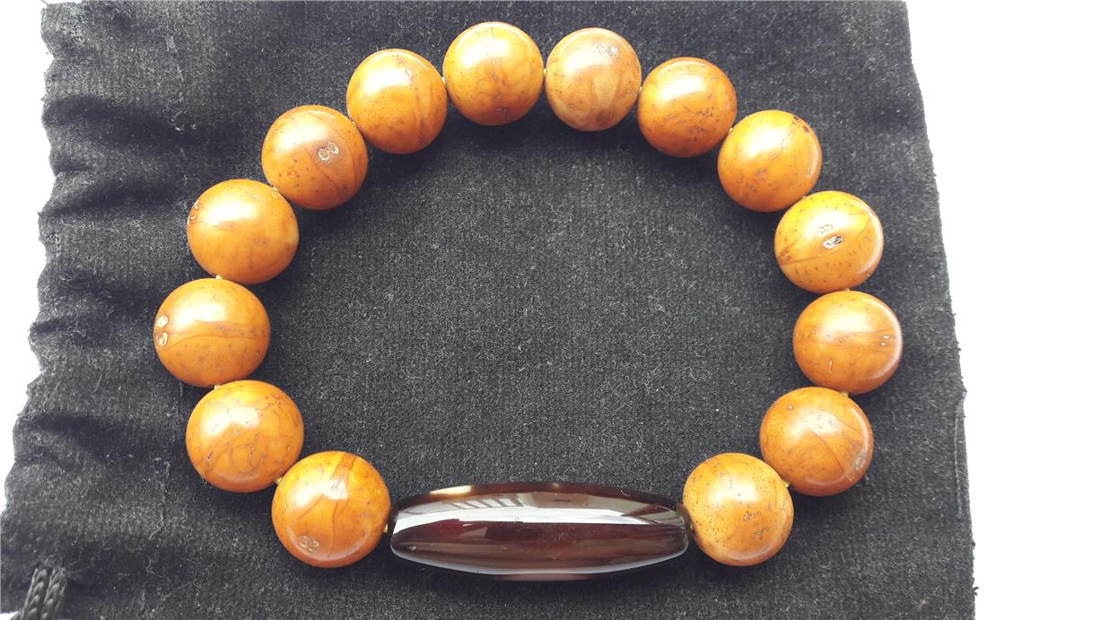 Genuine 13.5mm Bodhi seeds bracelet beads with Kwan Yin dzi
