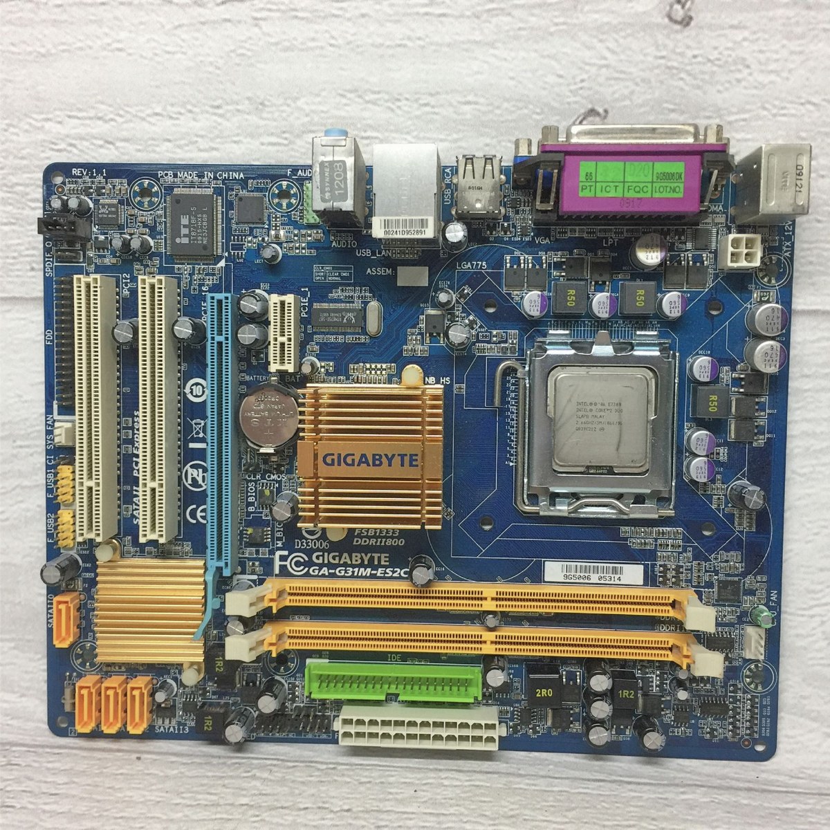Gigabyte G31M-ES2C G31 775 DDR2 Motherboard (Free E7400 2.80Ghz CPU)