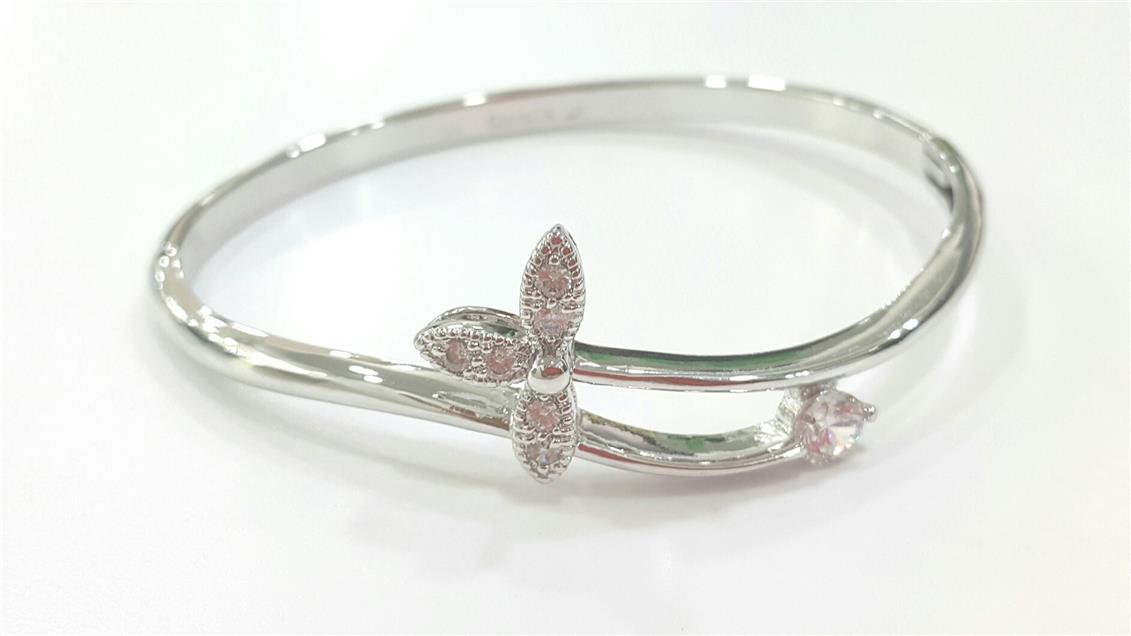 girl silver bangle