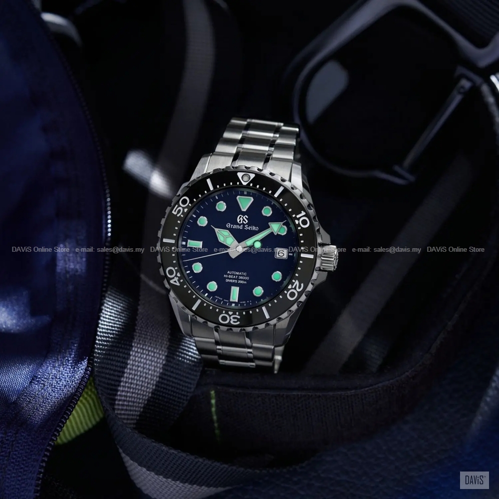 Grand Seiko SBGH289G Sport Automatic 200M Diver 43.80mm Bracelet Blue