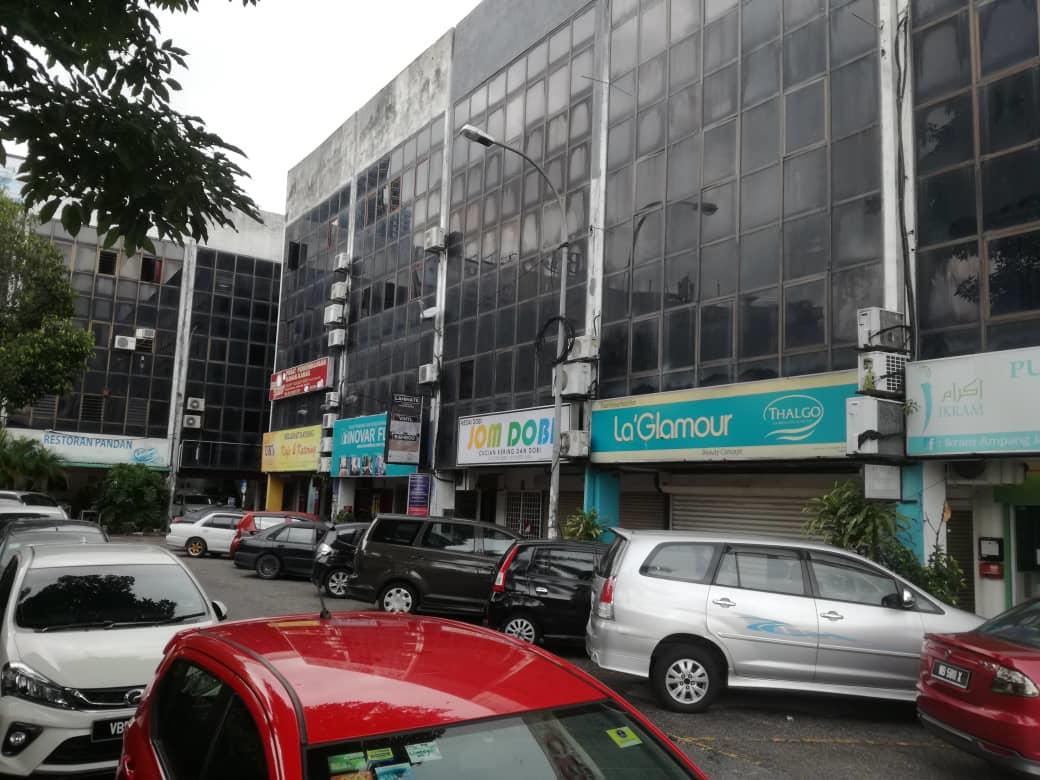 Ground Floor Shop Lot Taman Melawati (end 1/22/2019 2:15 PM)