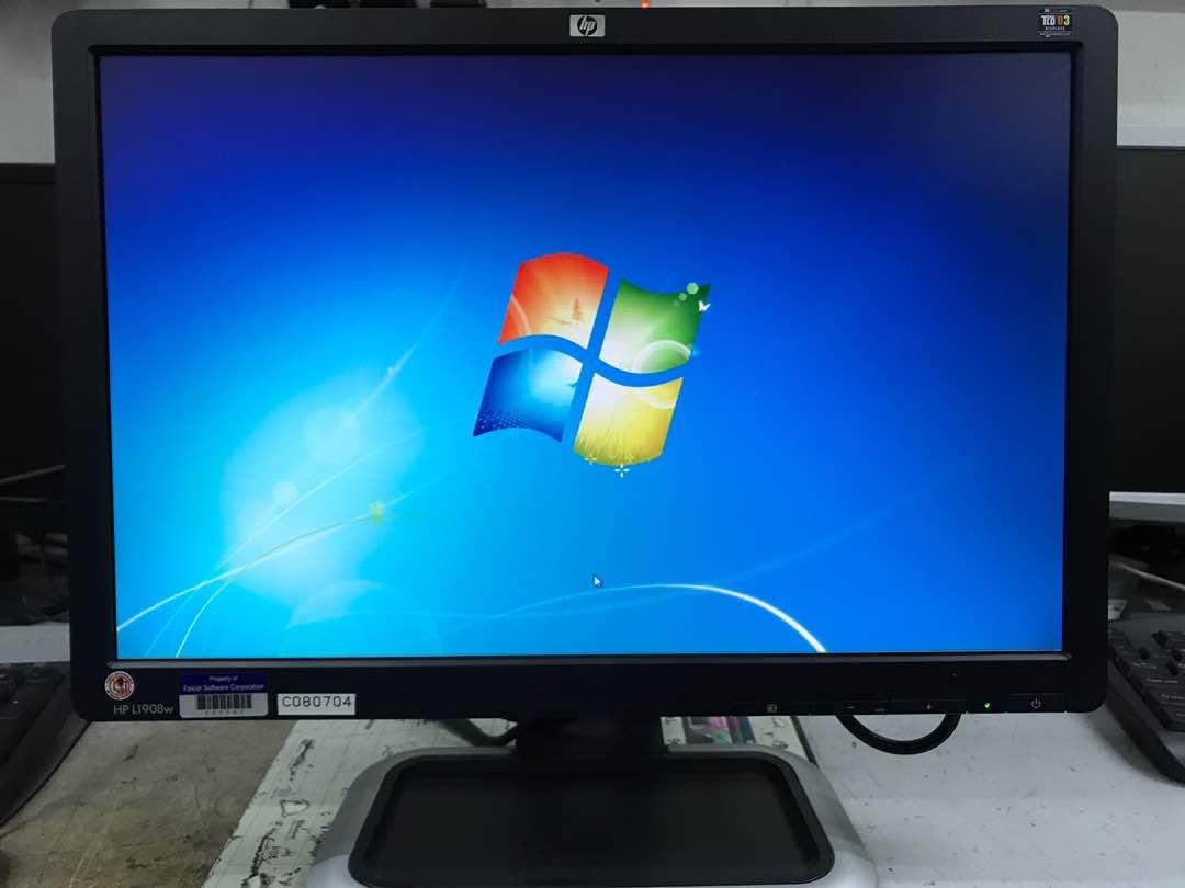 HP 19' L1908W LCD Monitor (end 2/28/2018 6:04 PM)