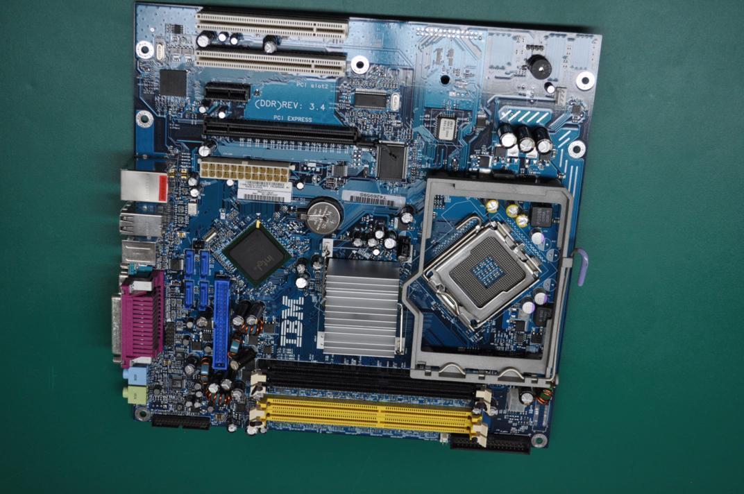 IBM ThinkCentre M51 Motherboard Socket LGA775 19R1544 29R8260
