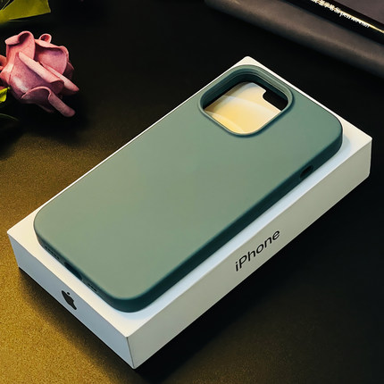IPhone 14 silicon case cover