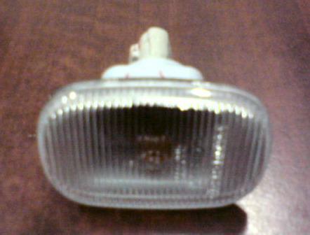 Isuzu Dmax Fender Signal Lamp White 05-06