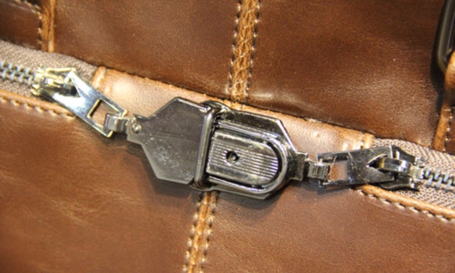 Korean Le Vogue Men Briefcase Leather Bag Tote/Sling Handbag