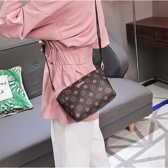 Ladies Sling Bag Shoulder Tote Bag Korea Bag Beg Tangan