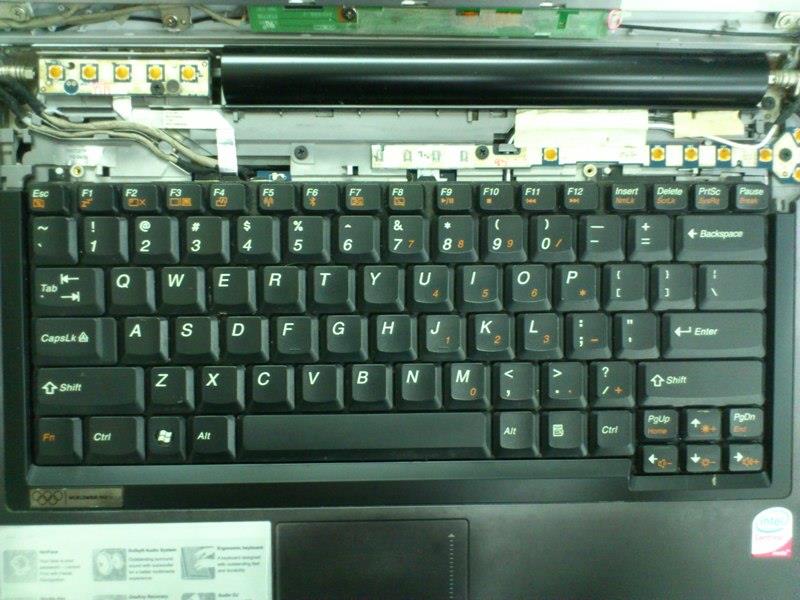 Lenovo 3000 Y410 Notebook Keyboard (end 10/27/2019 3:35 PM)