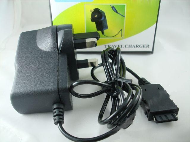 LG Travel Charger LG B2000 2100 C1100 C3300 C3310 C3320 F1200 Charger
