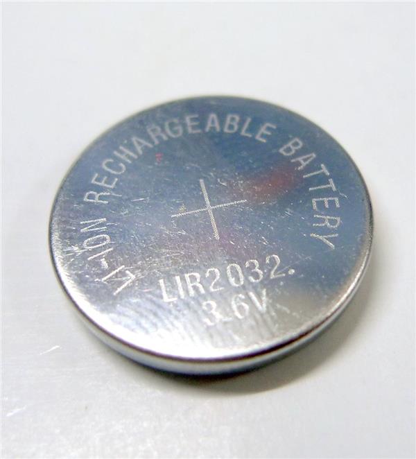LIR2032 3.6V Button Coin Cell Rechargeable Battery CR2032