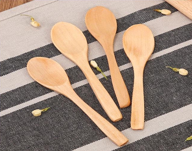 long handled wooden spoon Portable children 's home Wooden spoon