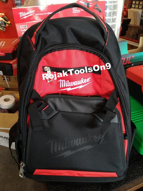 Milwaukee Jobsite Backpack with 35po (end 4/12/2019 4:15 PM)