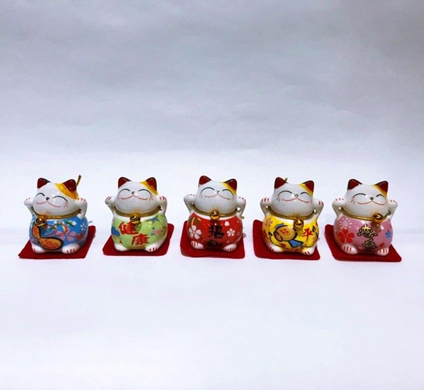 mini lucky cat