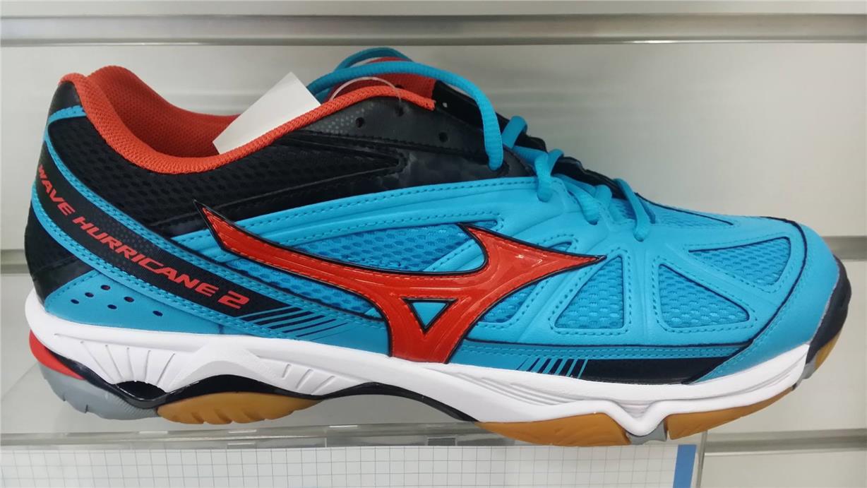 mizuno wave hurricane marrone