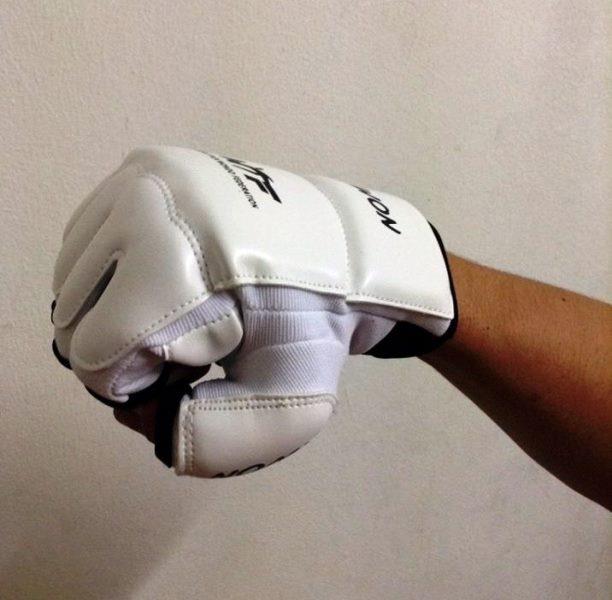 MMA UFC Taekwondo Glove Grappling Boxing Muay Thai Training Exercise