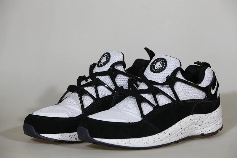nike air huarache light eclipse nike air huarache light eclipse