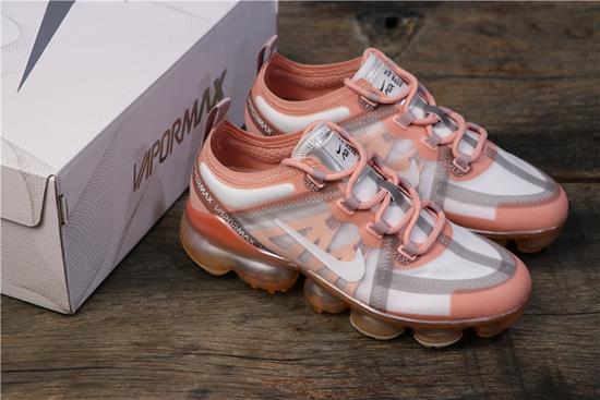 nike cushioned shoes