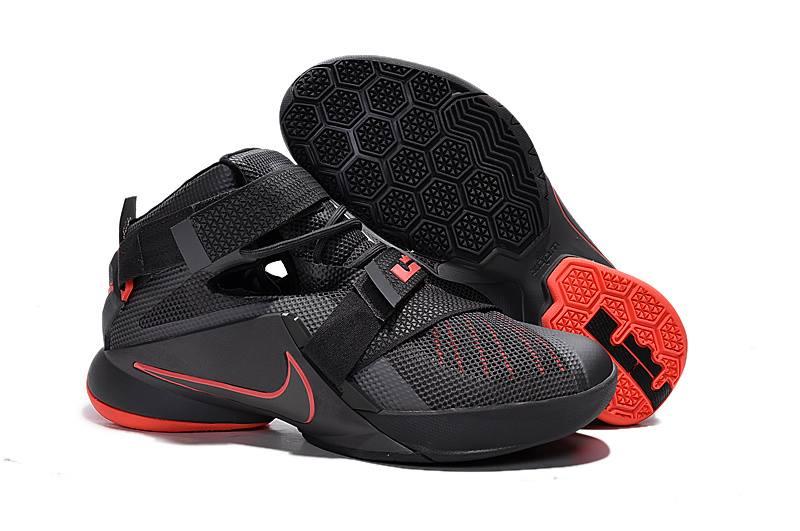 nike zoom soldier 9 release date