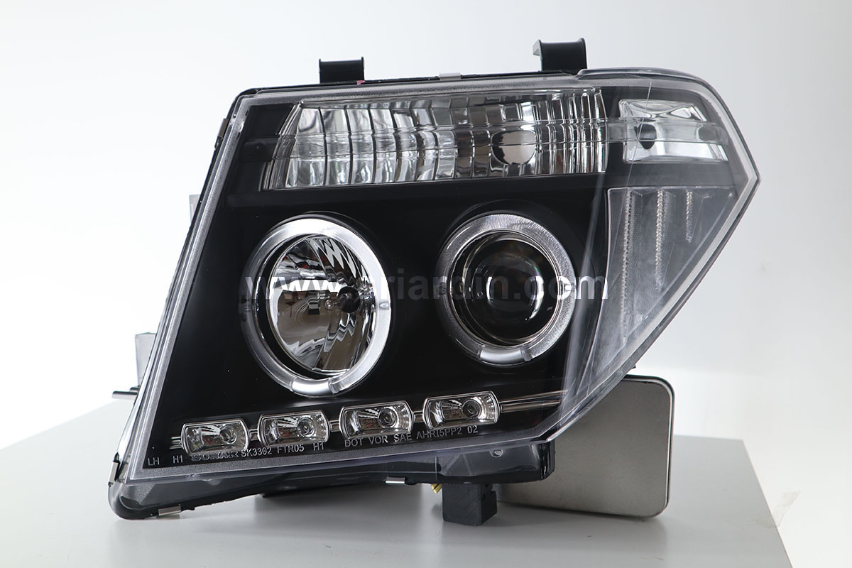 Nissan Navara D40 05-09 Black Projector Head Lamp w Ring &amp; LED