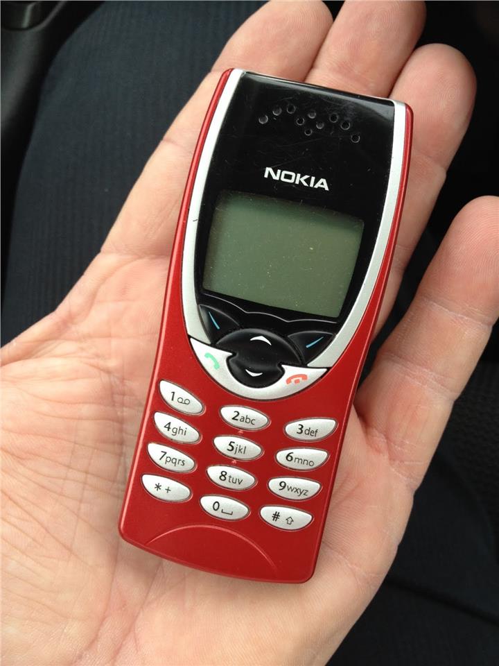 nokia-8210-classic-phone-refurbished-fut