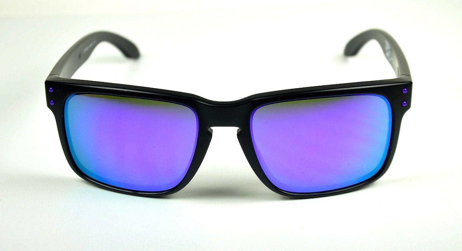 oakley holbrook julian wilson oakley holbrook julian wilson