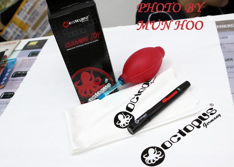 Octopus Pro Silicone Blower + Lenspen + Microfiber Cleaning Cloth Pack