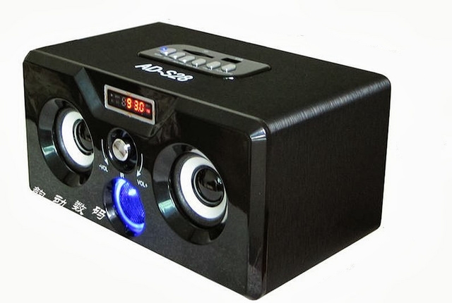Portable USB MP3 RADIOcard speaker stereo loud speaker player OFFER!!!
