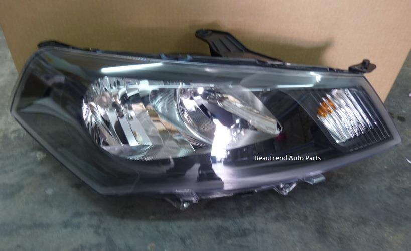 Saga FL FLX Head Lamp RH Original (end 2/26/2020 12:15 PM)