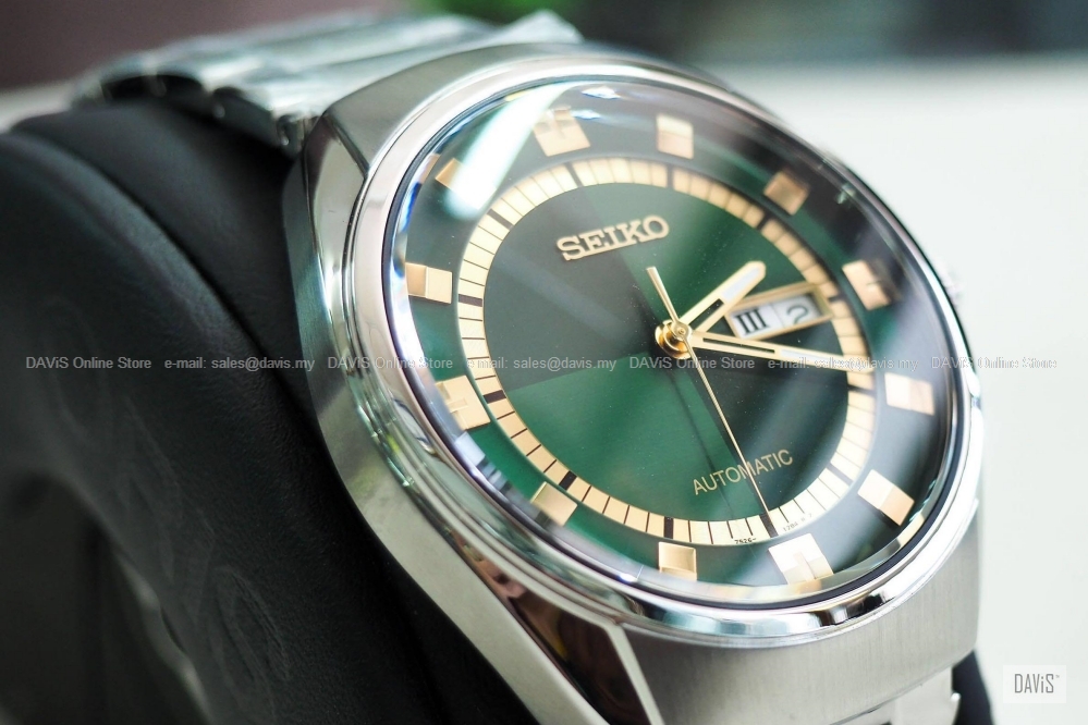 SEIKO SNKN81K1 Men&#39;s Classic Retro Day Date Automatic Bracelet Green
