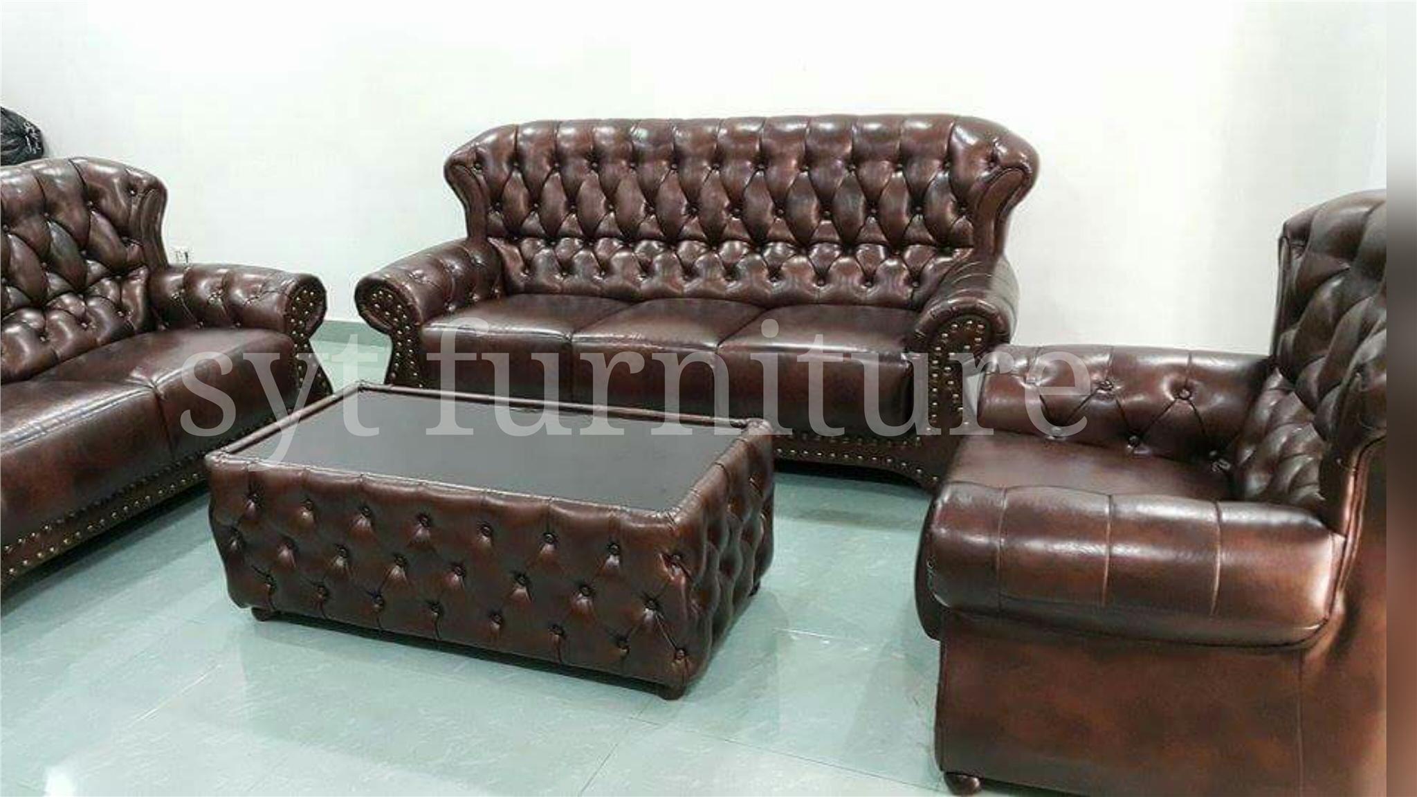 Sofa Chesterfield Classic Leather End 12 30 2015 505 PM