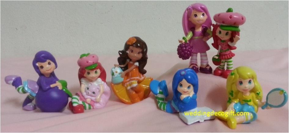 strawberry shortcake figurines