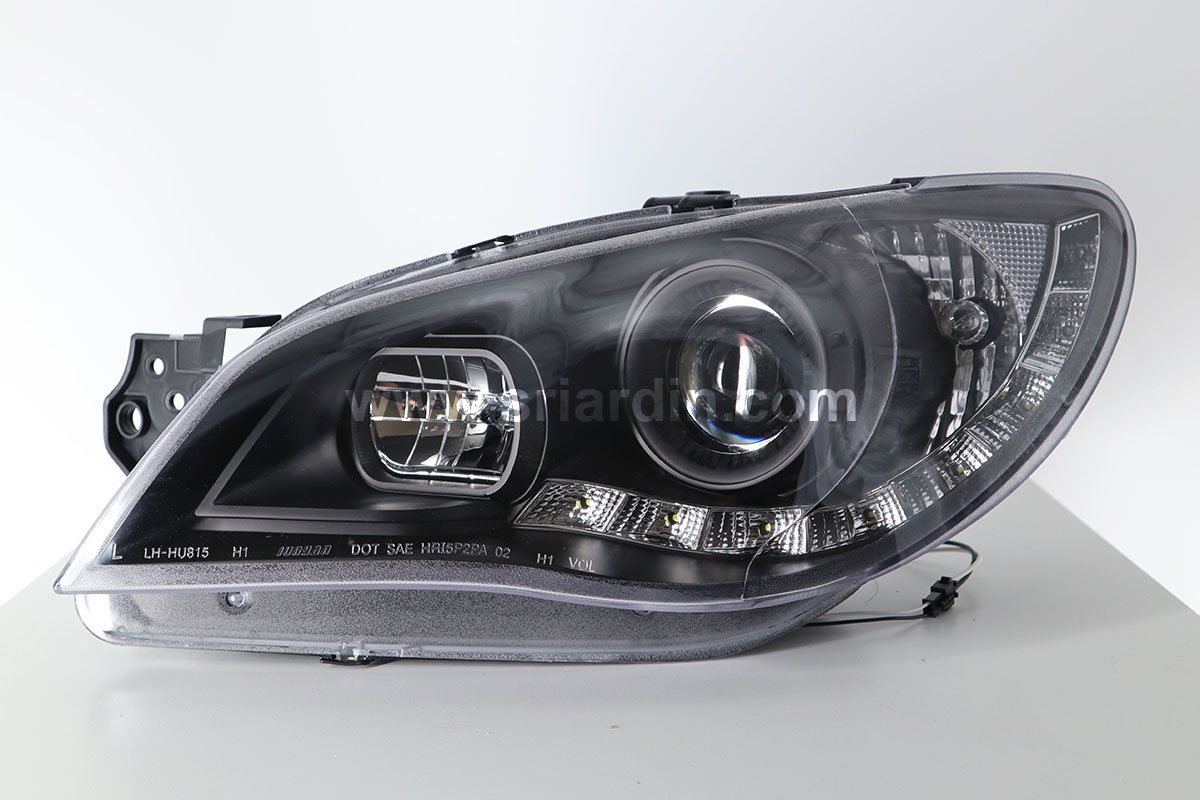 Subaru Impreza v9 05-07 Black Projector Headlamp w LED