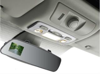 Super Slim Design Rearview Mirror 2.4 'LCD Car DVR Recorder