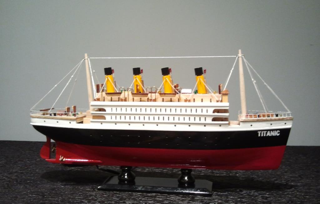 Titanic Wooden Model Cruise Ship With End 6 2019 58 Pm Titanic Wooden Model Cruise Ship With Light