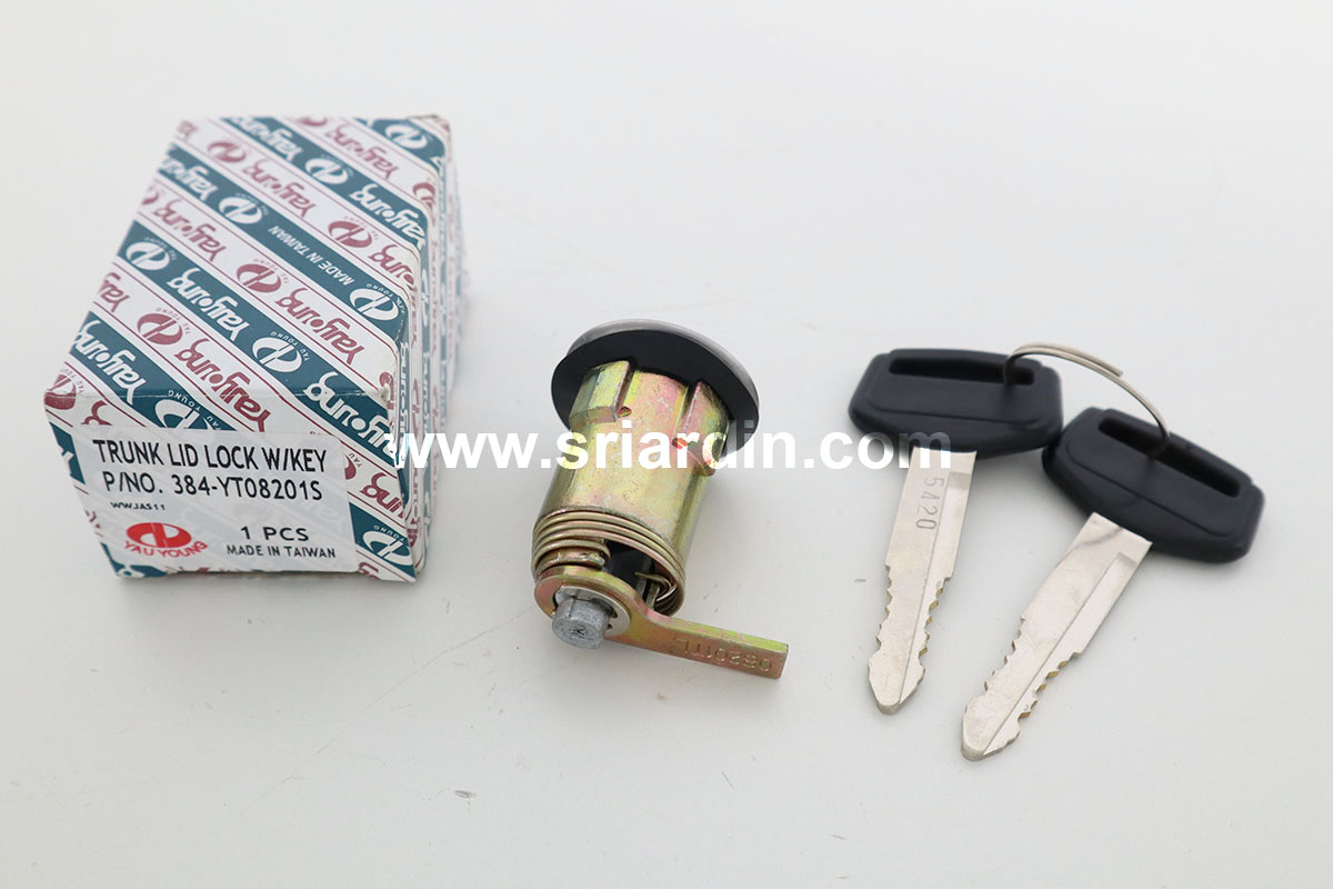 Toyota Corolla KE30 KE32 &#39;76-&#39;79 Trunk Lid Lock With Keys