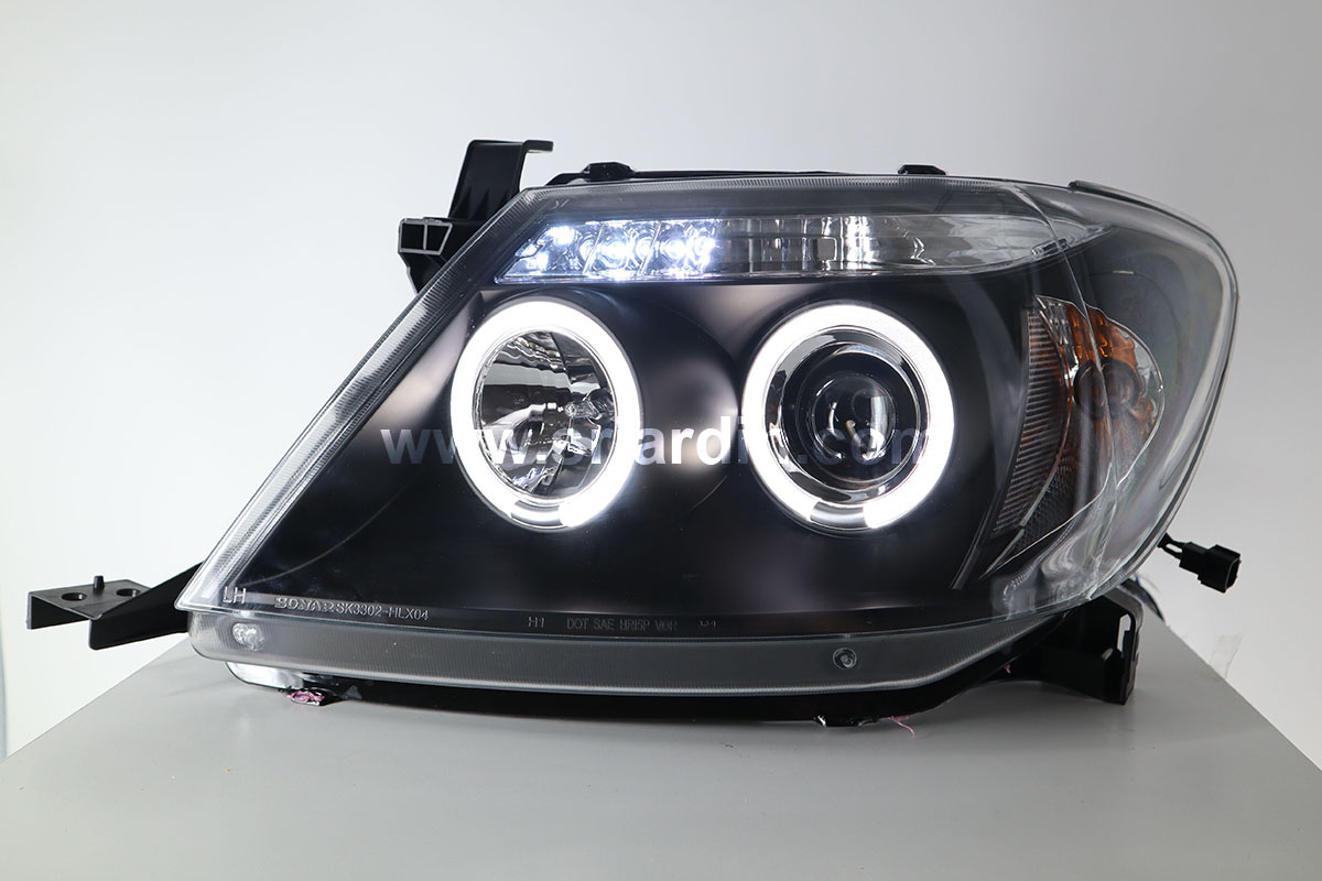 Toyota Hilux Vigo 05-09 Black Projector Head Lamp w Ring &amp; LED