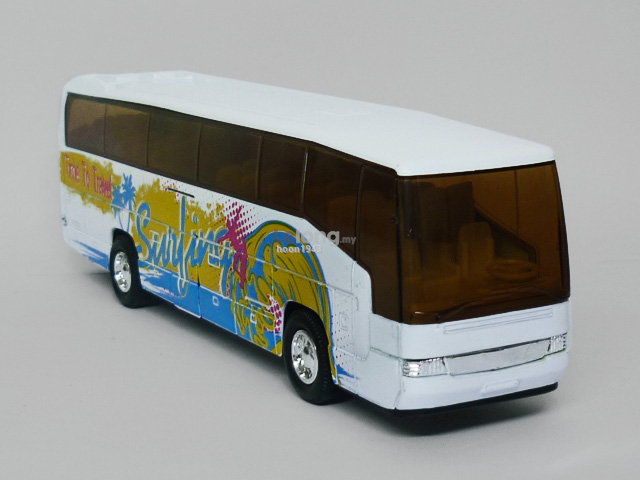 Welly 1:60 Express Bus Metal Toy Diecast Model  (Super Coach series)